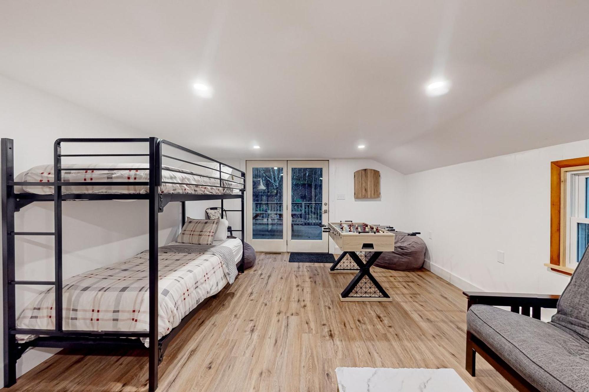 Valkyrie Run Villa Bridgewater Ngoại thất bức ảnh